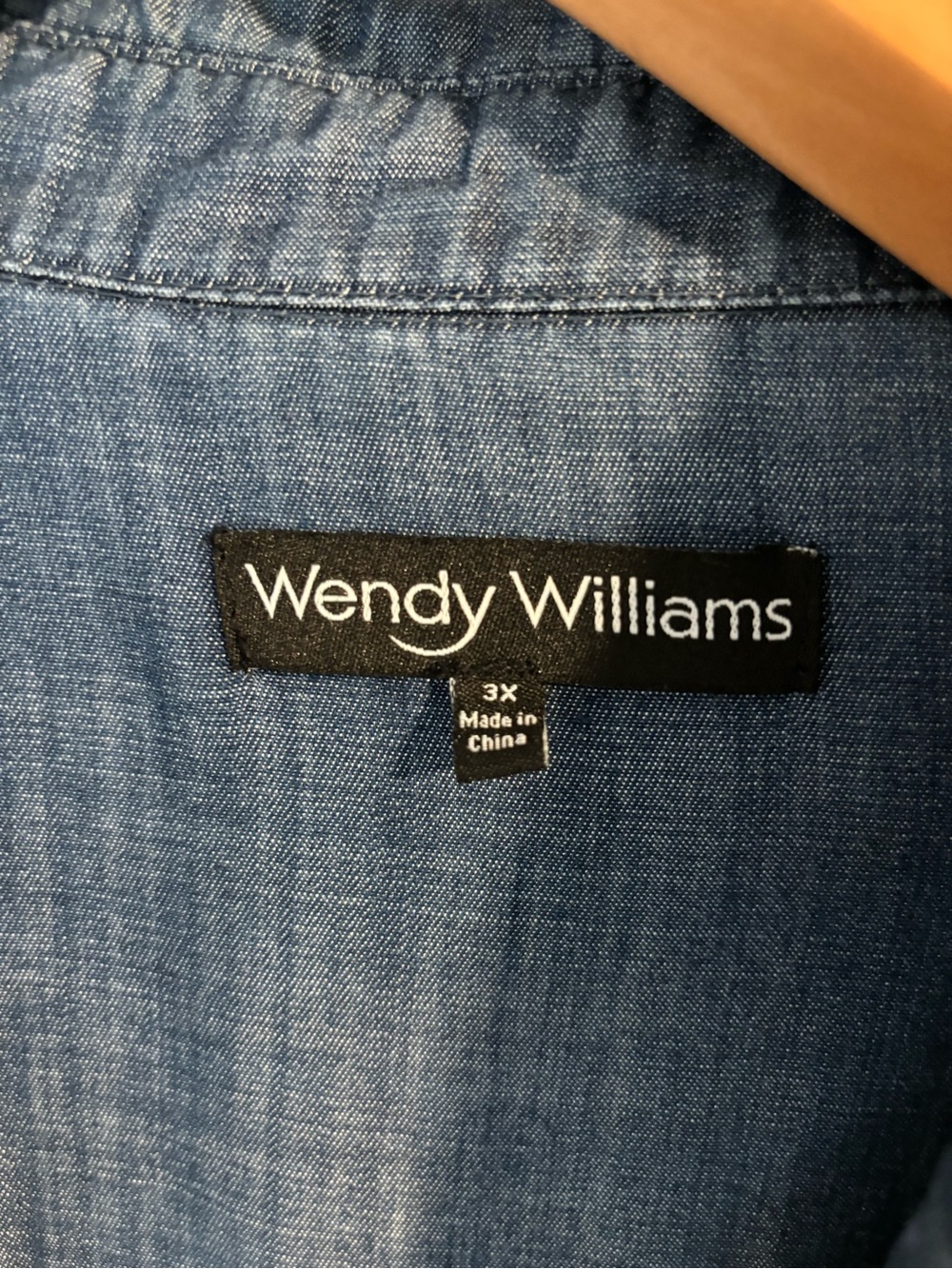 Wendy Williams Women’s Denim Blouse 3X - Picture 2 of 2